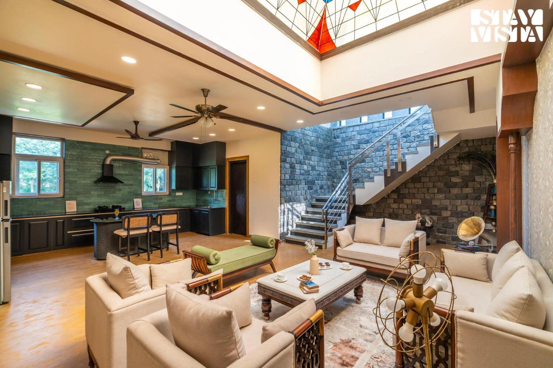 Stayvista At Wandering Vines Indoor Pool 4Bhk Luxury Villa In Delhi Sohna Eksteriør bilde