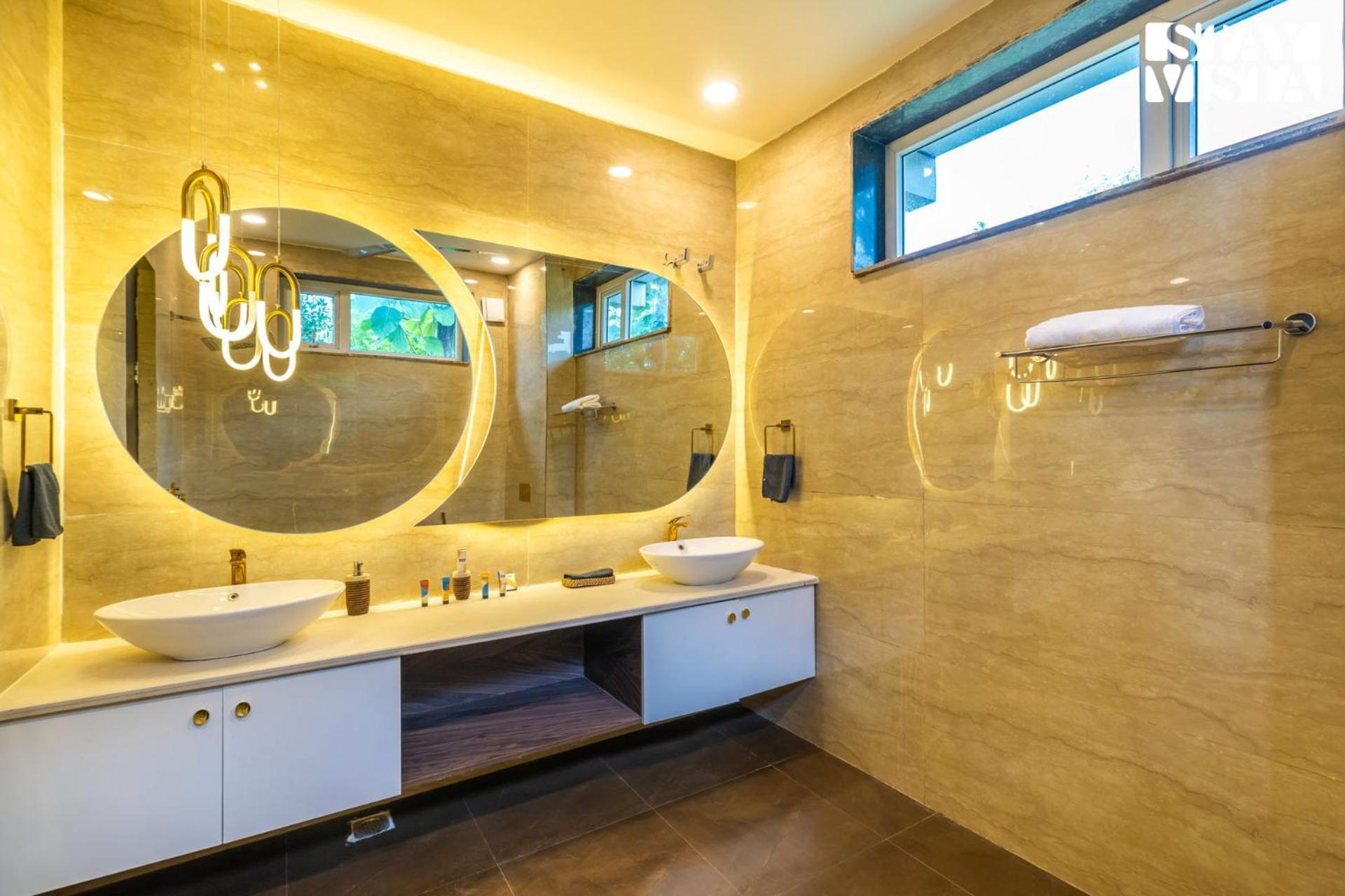 Stayvista At Wandering Vines Indoor Pool 4Bhk Luxury Villa In Delhi Sohna Eksteriør bilde