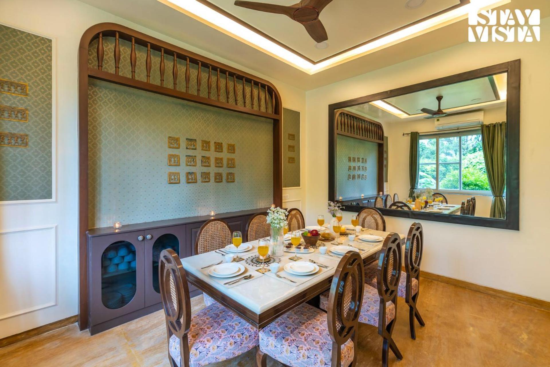 Stayvista At Wandering Vines Indoor Pool 4Bhk Luxury Villa In Delhi Sohna Eksteriør bilde